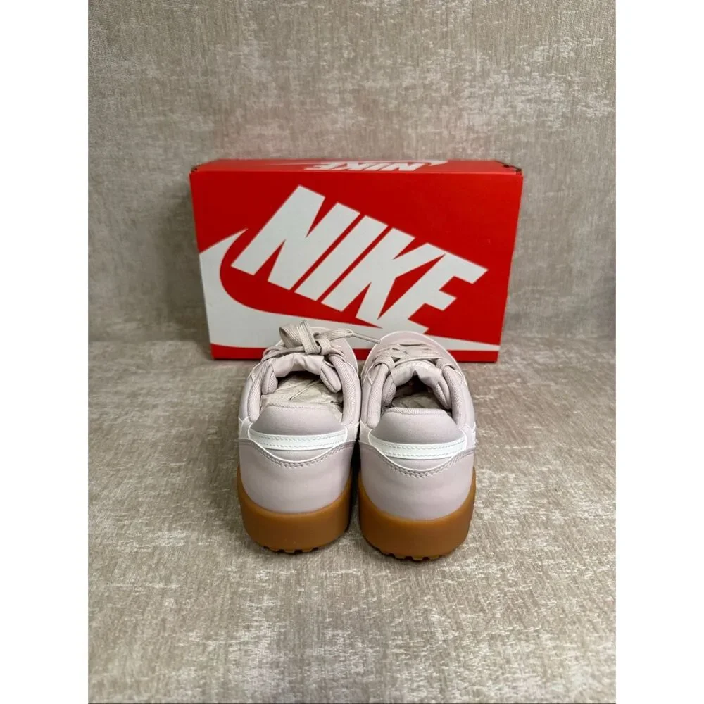 NIB Nike Women's Terra Manta Women's Sneakers Pink/Gum Light Brown Youth Size 7